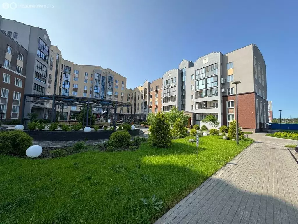 2-комнатная квартира: Киров, улица Дмитрия Козулева, 5 (55 м) - Фото 0