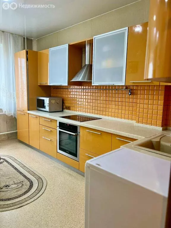 4-комнатная квартира: Красноярск, Взлётная улица, 38 (79.5 м) - Фото 1