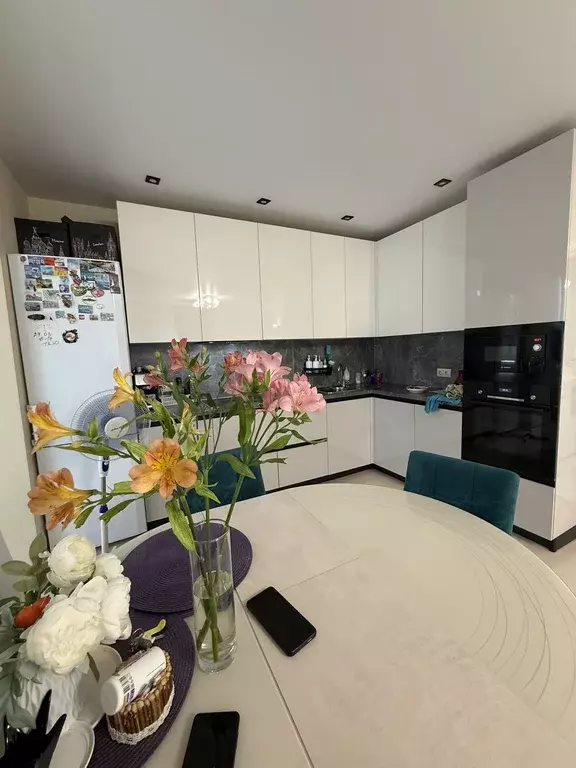 Продаётся 2-к квартира, 71.5 м - Фото 0
