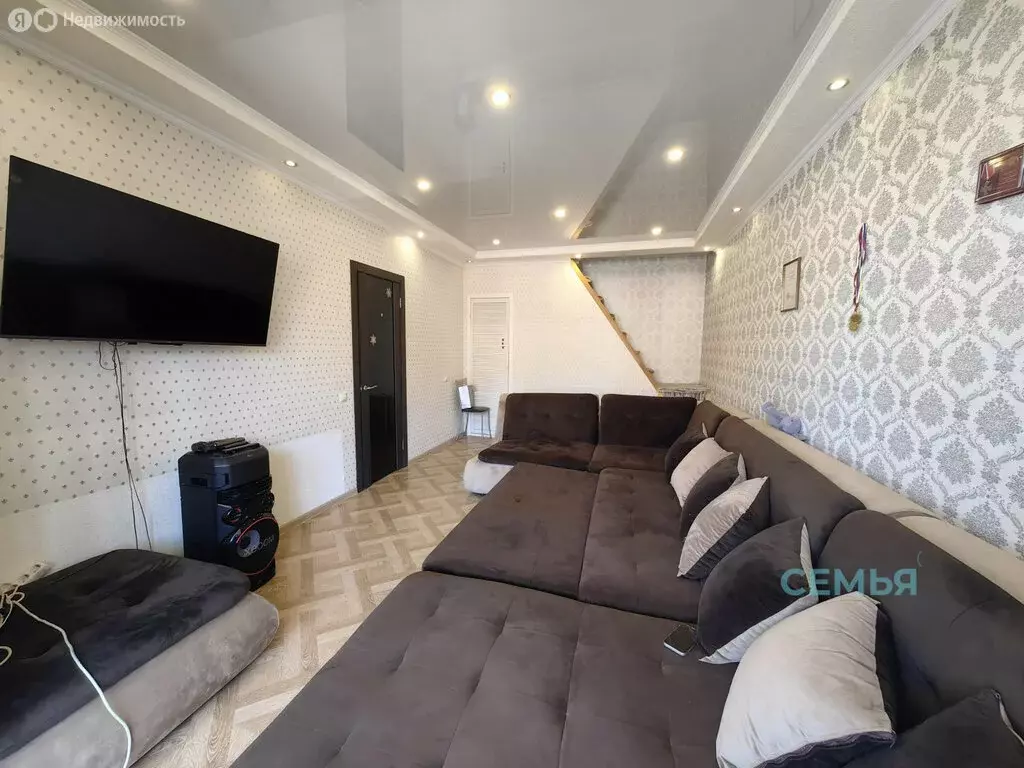 3-комнатная квартира: Владикавказ, улица Алихана Гагкаева, 5к7 (85 м) - Фото 1