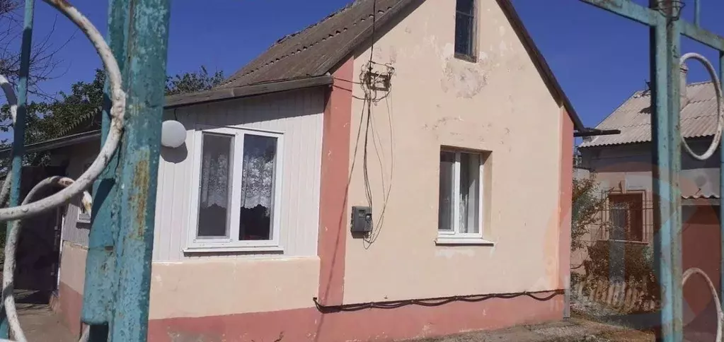 Дом в Крым, Сакский район, Суворовское с/пос, Заводское СПК ул. ... - Фото 1