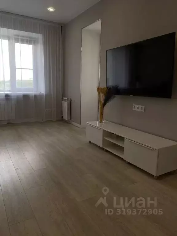 1-к кв. Татарстан, Казань ул. Братьев Касимовых, 42 (43.0 м) - Фото 0