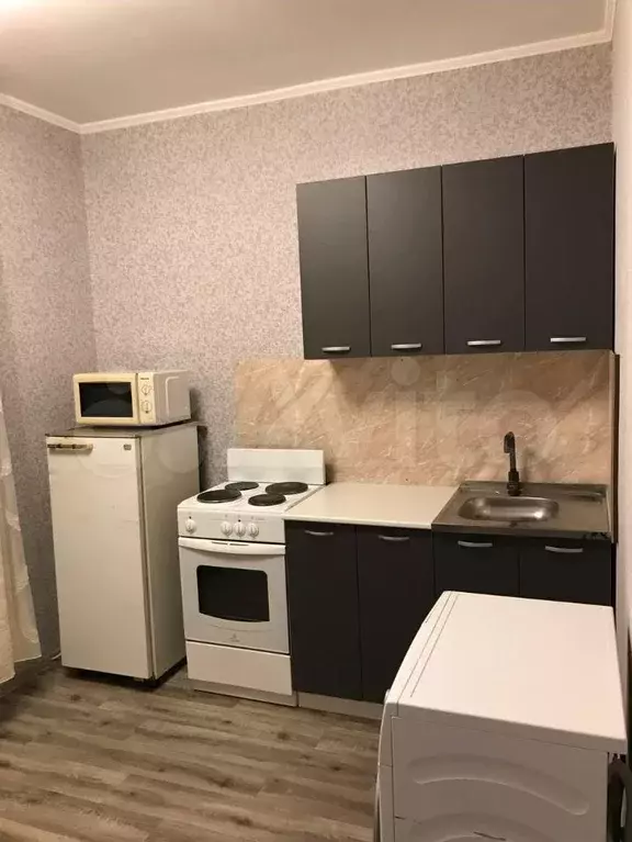 1-к. квартира, 38 м, 2/9 эт. - Фото 0