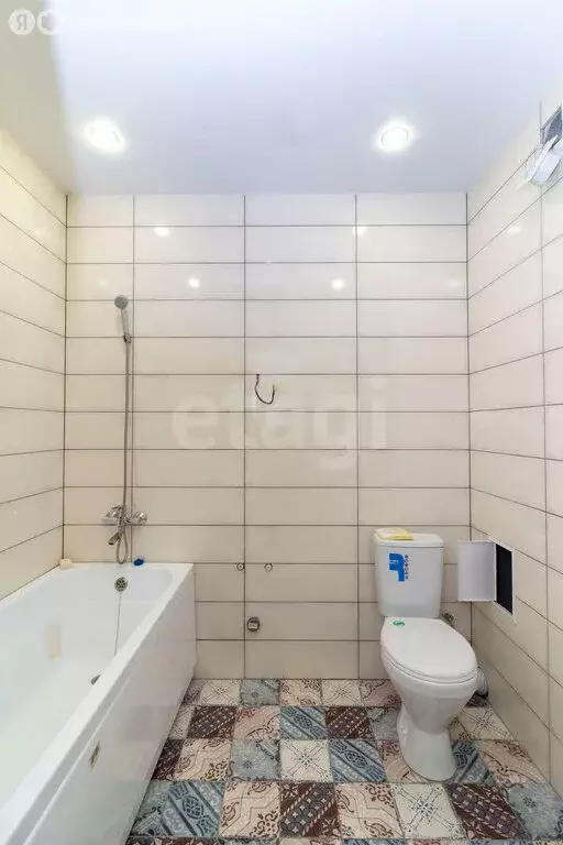 Квартира-студия: Тюмень, улица Павла Никольского, 14 (19 м) - Фото 1