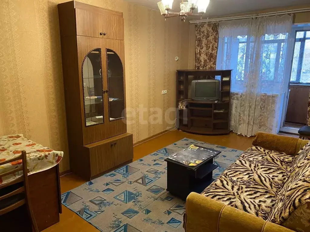 3-к кв. Коми, Сыктывкар ул. Комарова, 8 (58.8 м) - Фото 1