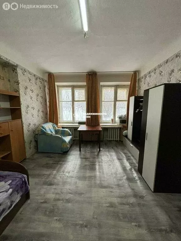 1к в 4-комнатной квартире (17.8 м) - Фото 0