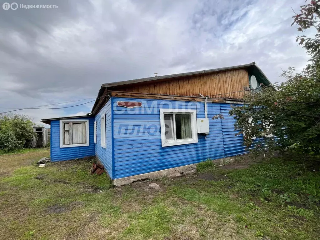 Дом в село Изюмовка, Советская улица (69 м) - Фото 1