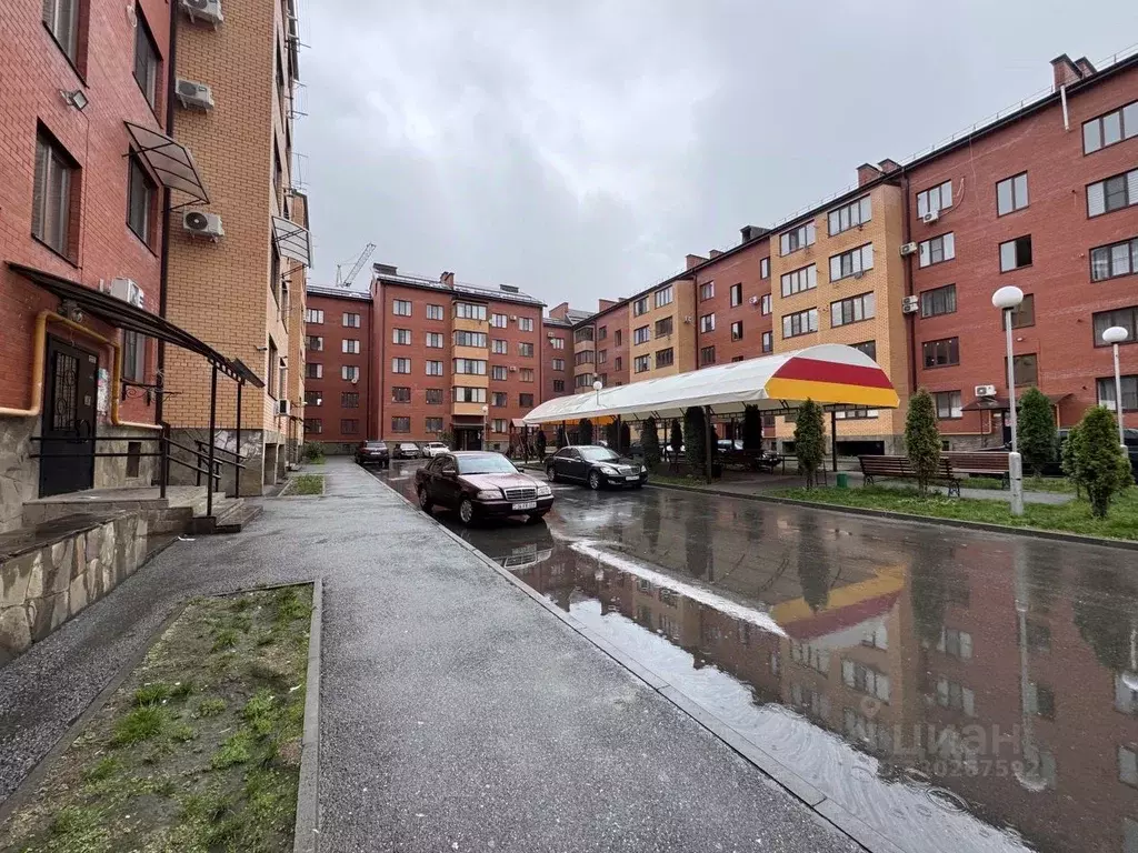 1-к кв. Северная Осетия, Владикавказ ул. Генерала Дзусова, 6 (57.0 м) - Фото 1