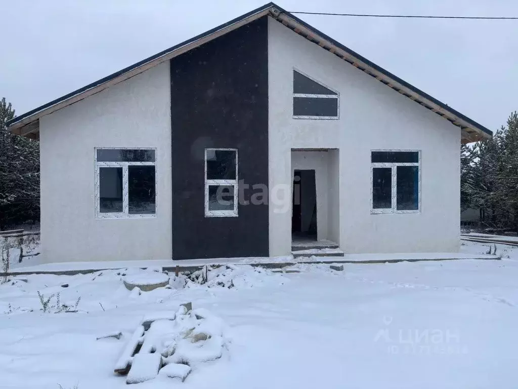 Дом в Свердловская область, Белоярский муниципальный округ, пос. ... - Фото 1