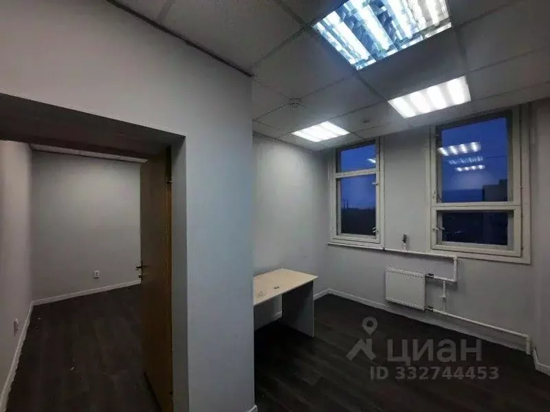 Офис в Санкт-Петербург пл. Конституции, 2 (26 м) - Фото 1