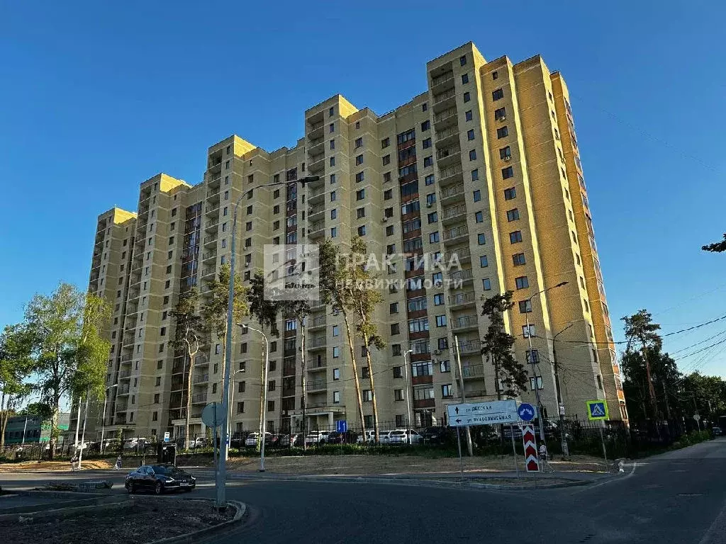 Продается 2-комнатная квартира - Фото 1