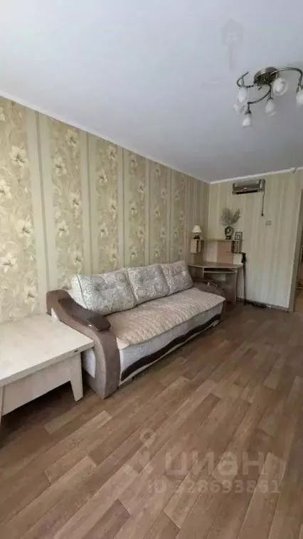 3-к кв. Омская область, Омск Городок Нефтяников мкр, ул. 1-я ... - Фото 1