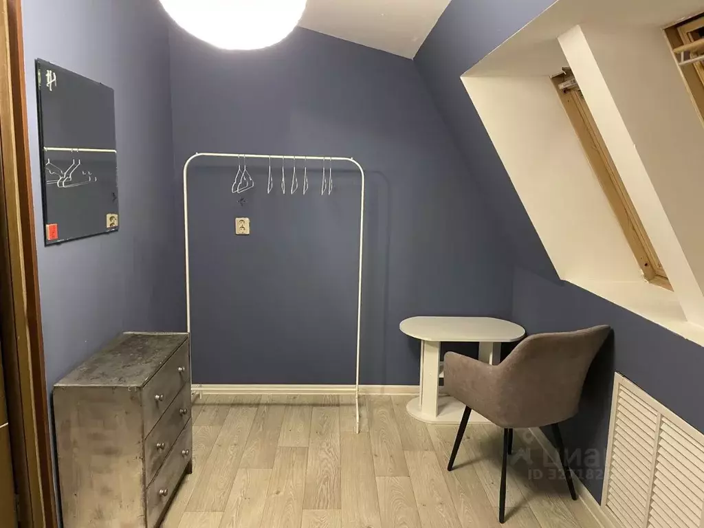 Комната Санкт-Петербург Малая Конюшенная ул., 10 (10.0 м) - Фото 1