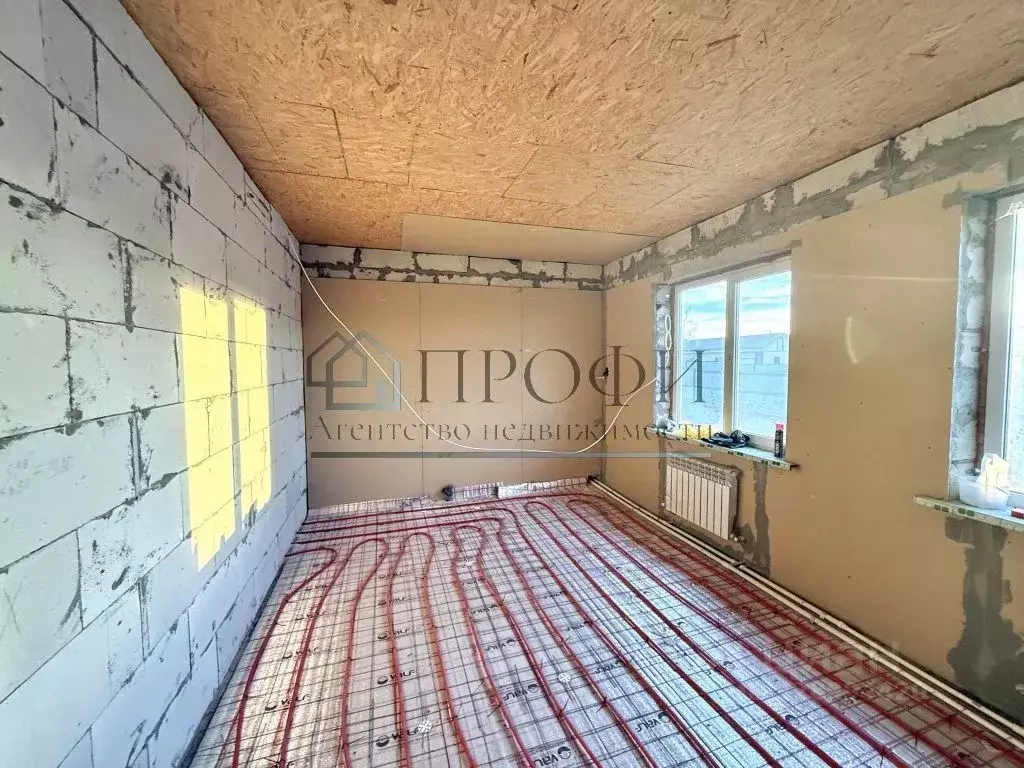 Дом в Белгородская область, Поселок Чернянка городское поселение, ... - Фото 2