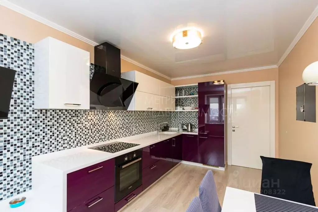 2-к кв. Тюменская область, Тюмень ул. Самарцева, 3 (64.0 м) - Фото 1