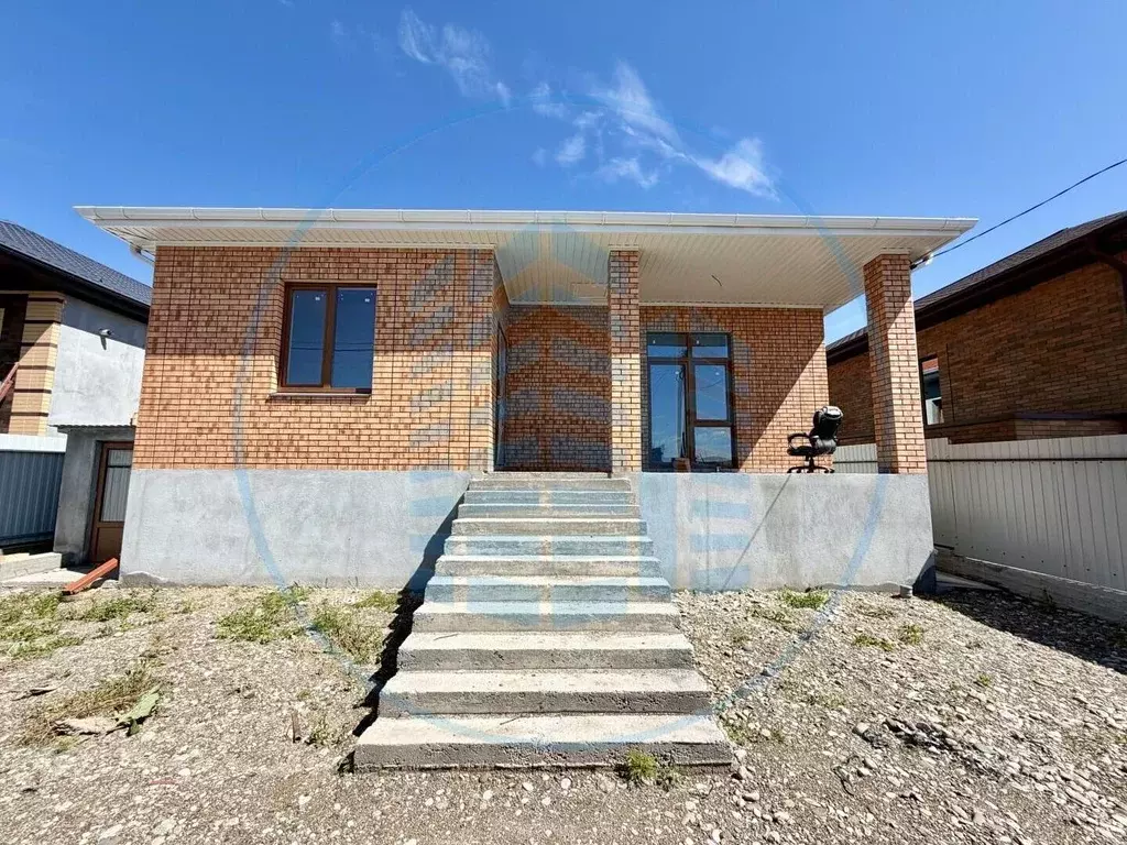 Дом в Ставропольский край, Ессентуки ул. Веселая, 3 (155 м) - Фото 1
