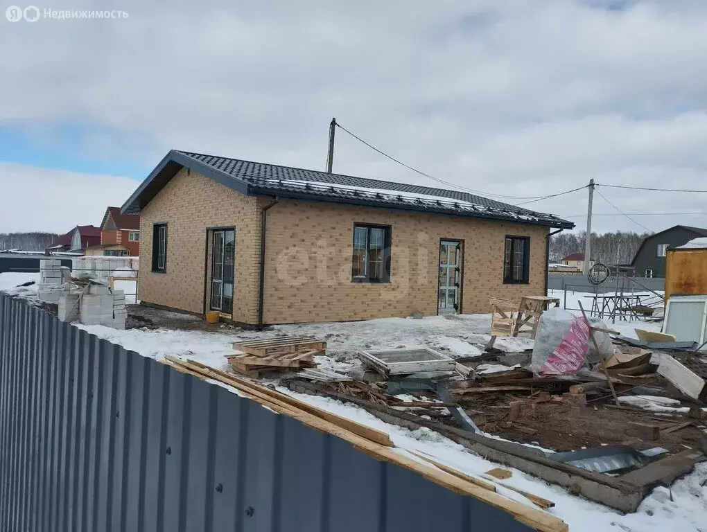 Дом в посёлок Магистральный, Дорожная улица (90 м) - Фото 1