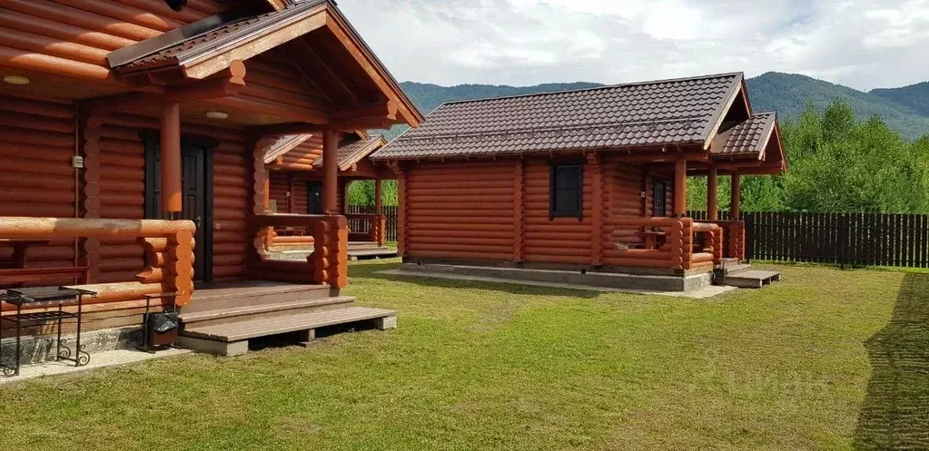 Дом в Алтай, Майминский район, Манжерокское с/пос, с. Озерное ул. Мира ... - Фото 0
