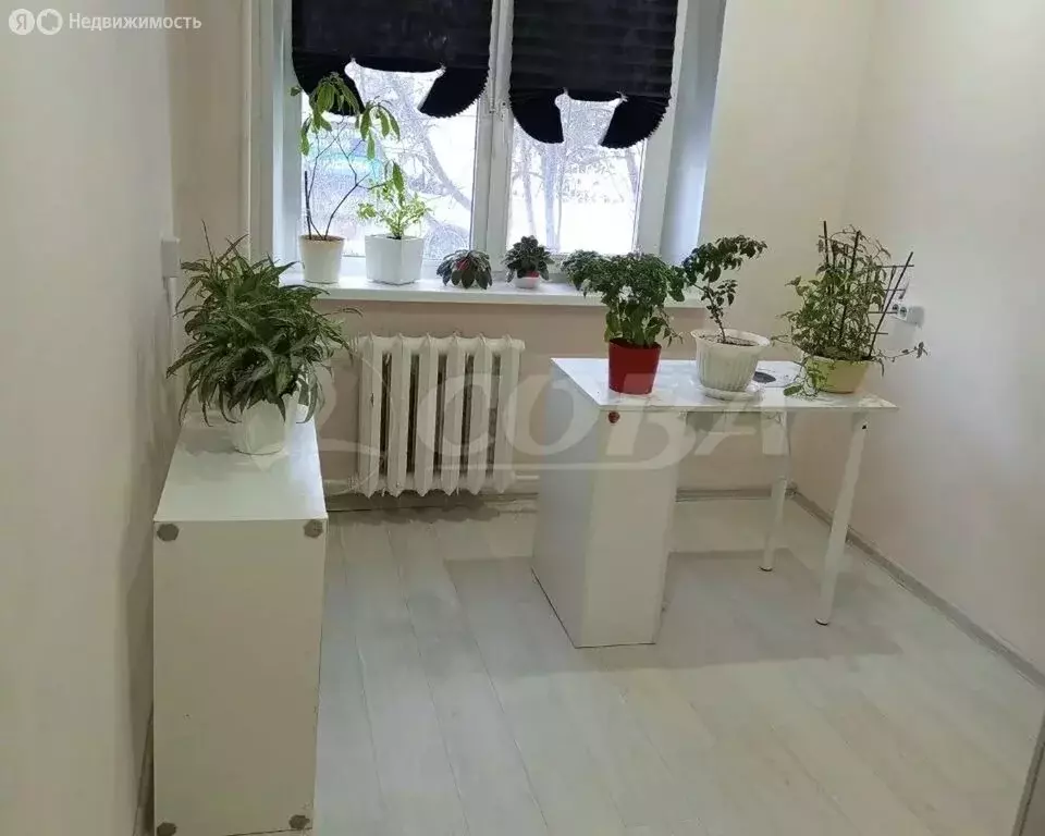 2-комнатная квартира: Тобольск, 6-й микрорайон, 27 (50.2 м) - Фото 2