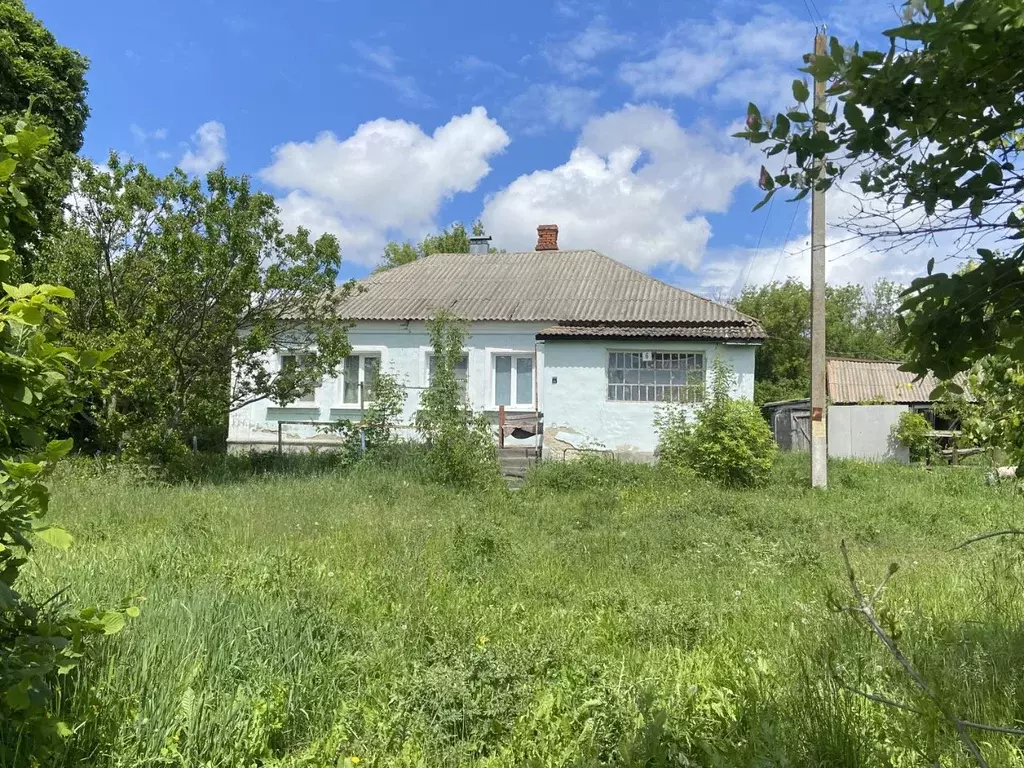 Дом в Воронежская область, Хохольский район, Староникольское с/пос, с. ... - Фото 1