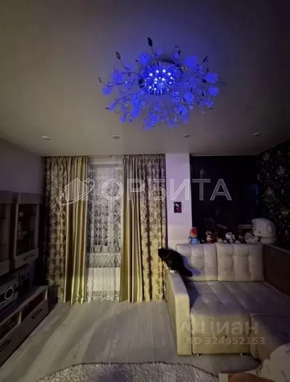 2-к кв. Тюменская область, Тюмень ул. Константина Посьета, 8 (58.5 м) - Фото 0