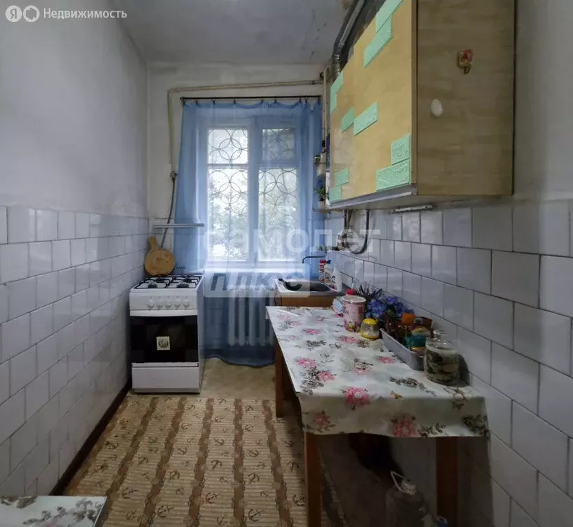 3-комнатная квартира: Славянск-на-Кубани, улица Ковтюха, 112 (60 м) - Фото 1