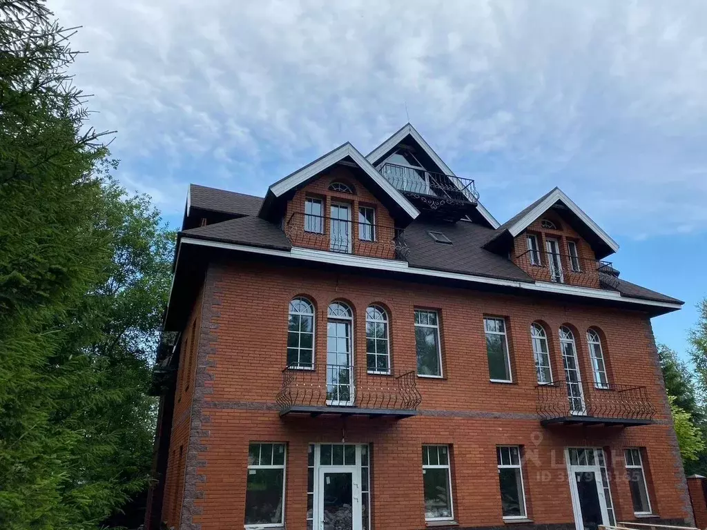 Коттедж в Санкт-Петербург пос. Левашово, ул. Горького, 37 (809 м) - Фото 1