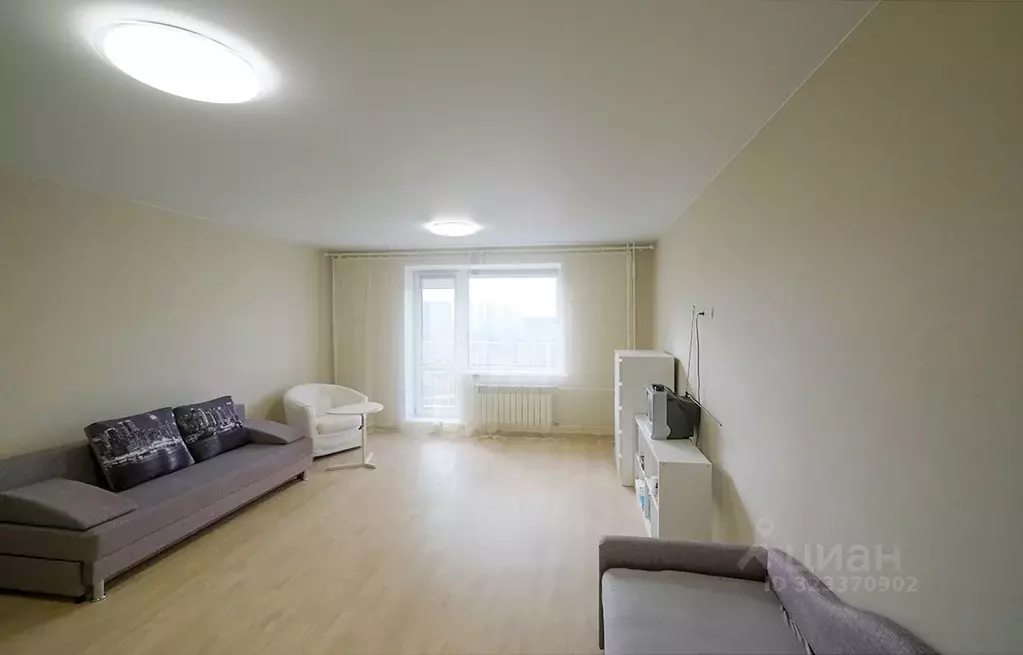 Студия Новосибирская область, Новосибирск ул. Плющихинская, 1 (37.9 м) - Фото 1