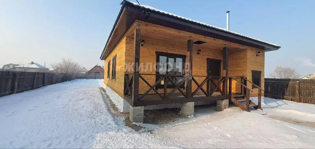 Дом в Хакасия, Усть-Абаканский район, с. Калинино ул. Кукурузная (113 ... - Фото 0