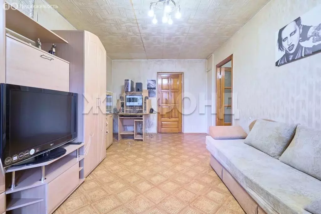 3-комнатная квартира: Томск, Карский переулок, 19 (61.3 м) - Фото 1