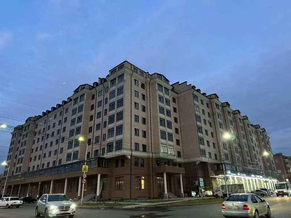 2-к кв. Северная Осетия, Владикавказ ул. Курсантов-Кировцев, 4А (77.0 ... - Фото 2