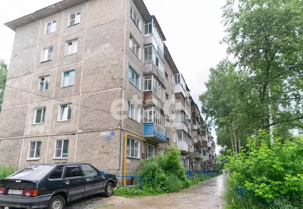 2-комнатная квартира: Златоуст, проспект имени Ю.А. Гагарина, 7-я ... - Фото 0