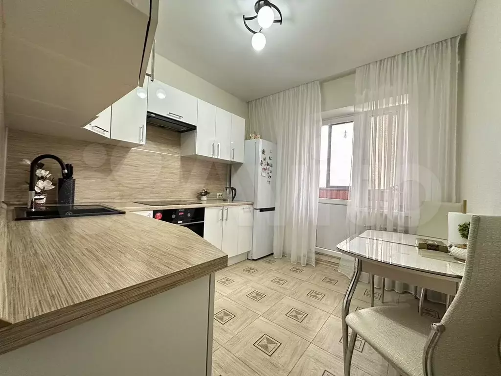 2-к. квартира, 65 м, 5/17 эт. - Фото 1
