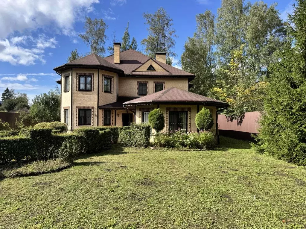 Дом в Санкт-Петербург пос. Лисий Нос, Ивановская ул., 20 (600 м) - Фото 1