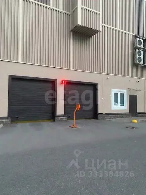 Гараж в Санкт-Петербург ул. Плесецкая, 8к2 (13 м) - Фото 1