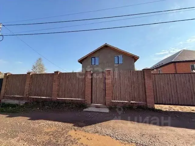 Дом в Калужская область, Жуковский муниципальный округ, Белоусово ... - Фото 1