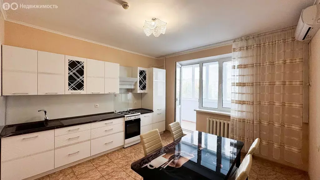 3-комнатная квартира: Анапа, улица Омелькова, 20к4 (112 м) - Фото 1