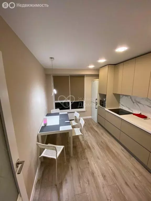 1-комнатная квартира: Волгоград, улица Фадеева, 59А (37 м) - Фото 0