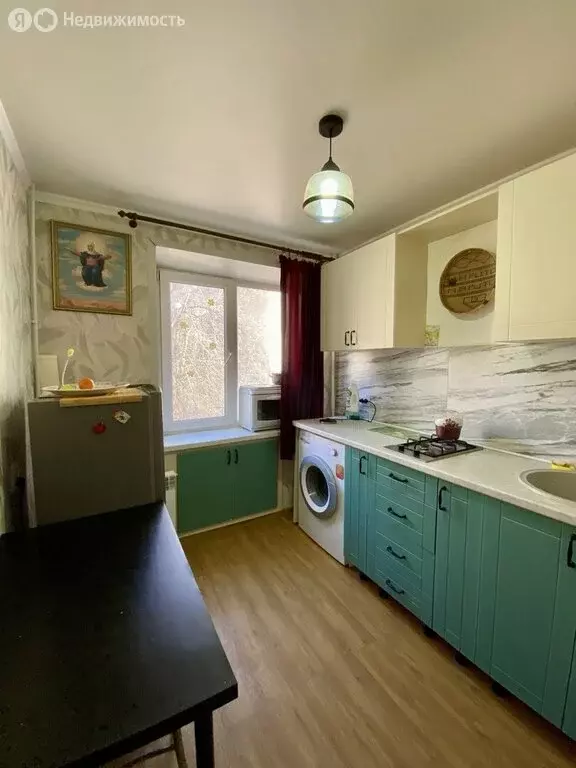 1-комнатная квартира: Астрахань, улица Комсомольская Набережная, 22 ... - Фото 1