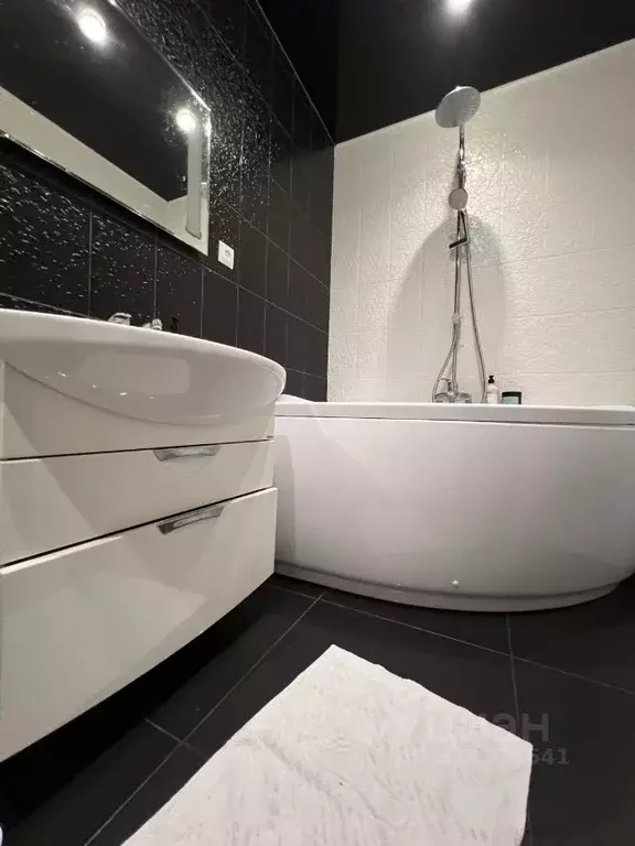 3-к кв. Чувашия, Чебоксары ул. Пирогова, 1к1 (65.0 м) - Фото 1