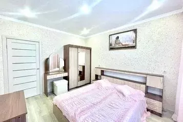 2-к кв. Тюменская область, Тюмень ул. Газовиков, 73к3 (50.0 м) - Фото 0