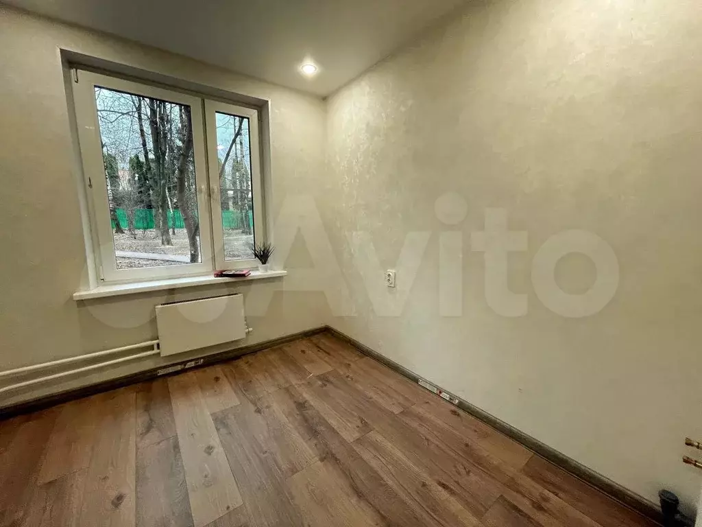 Квартира-студия, 10,5 м, 1/9 эт. - Фото 0