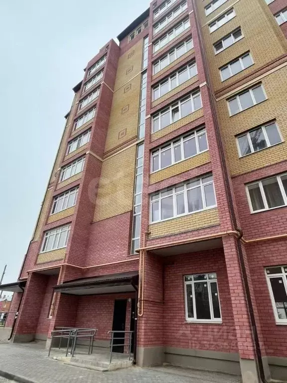 2-к кв. Калмыкия, Элиста ул. Имени Н.С. Хрущева, 15 (64.1 м) - Фото 1