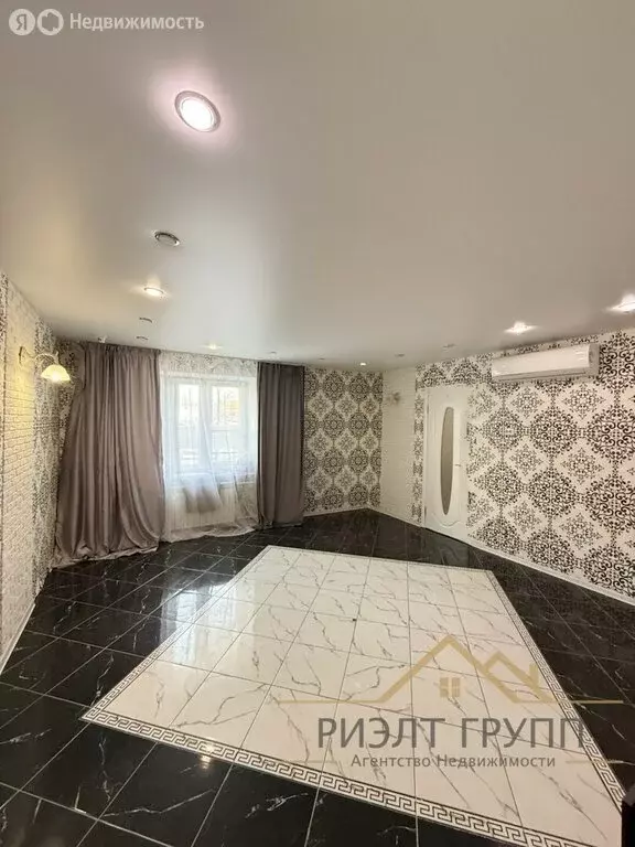 3-комнатная квартира: Казань, улица Новоселья, 4 (77.7 м) - Фото 1
