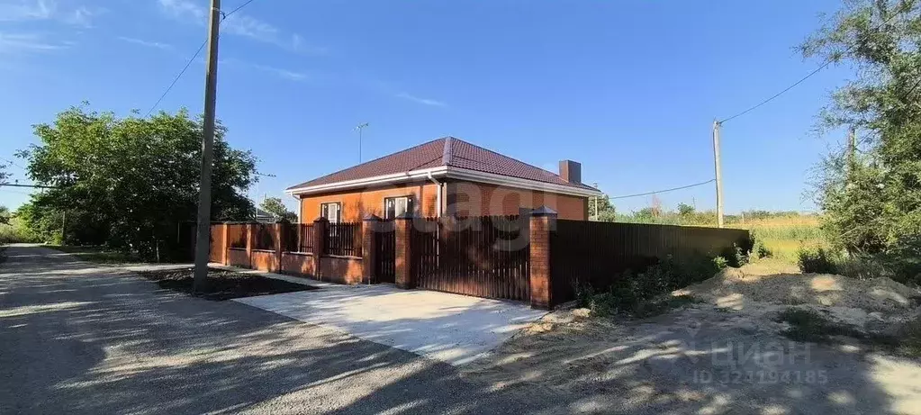 Дом в Ростовская область, Семикаракорск Социалистическая ул. (96 м) - Фото 2