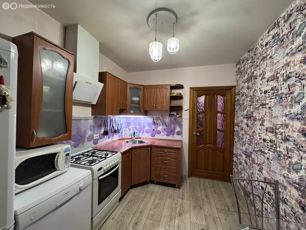 2-комнатная квартира: Новый Уренгой, Юбилейная улица, 1В (55.4 м) - Фото 1