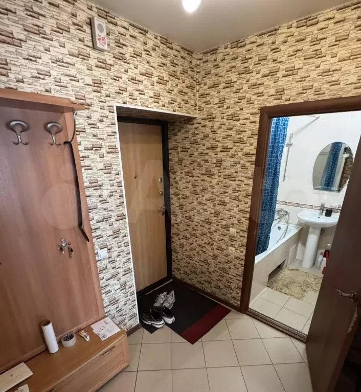 1-к. квартира, 38 м, 5/10 эт. - Фото 1