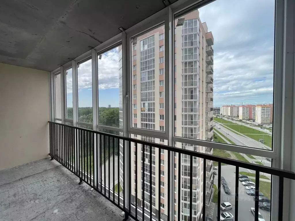 2-к кв. Новосибирская область, Новосибирск ул. Петухова, 172 (66.4 м) - Фото 0