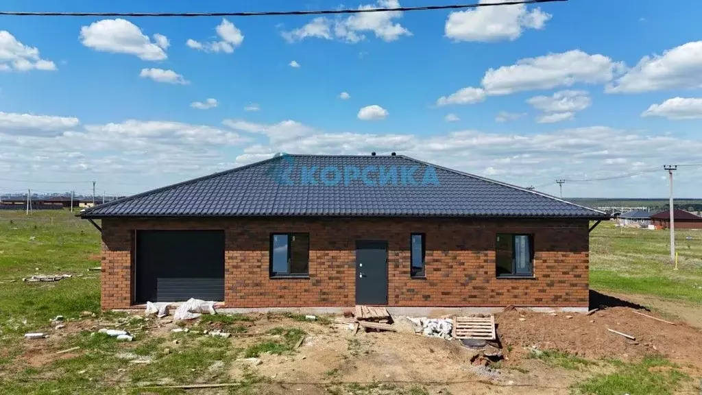 Дом в Татарстан, Тукаевский район, Малошильнинское с/пос, с. ... - Фото 1