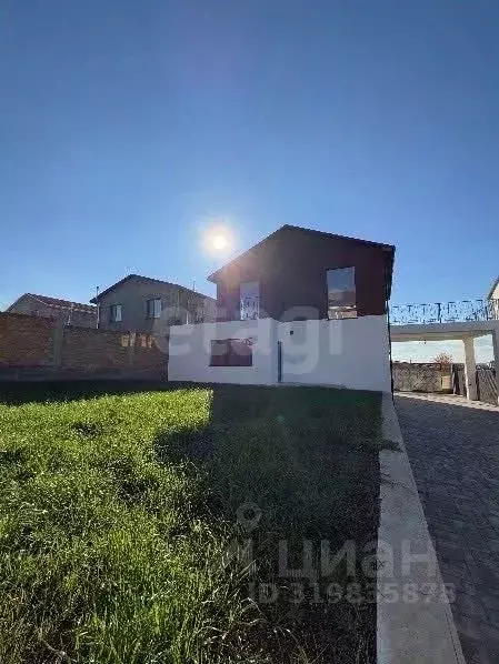 Дом в Крым, Симферопольский район, Молодежное пгт ул. Рябиновая (240 ... - Фото 1